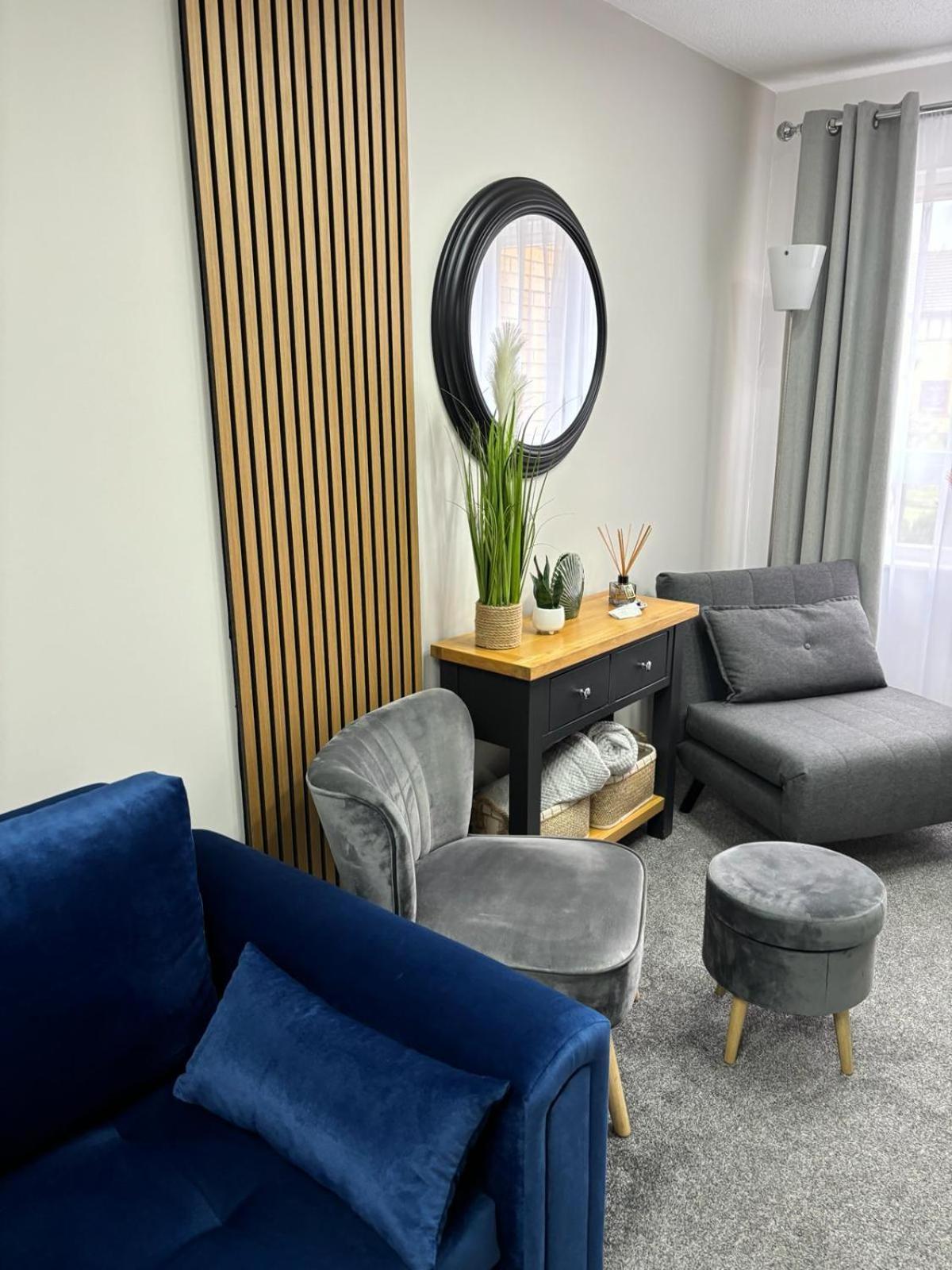 Stylish In With Free Parking Linlithgow