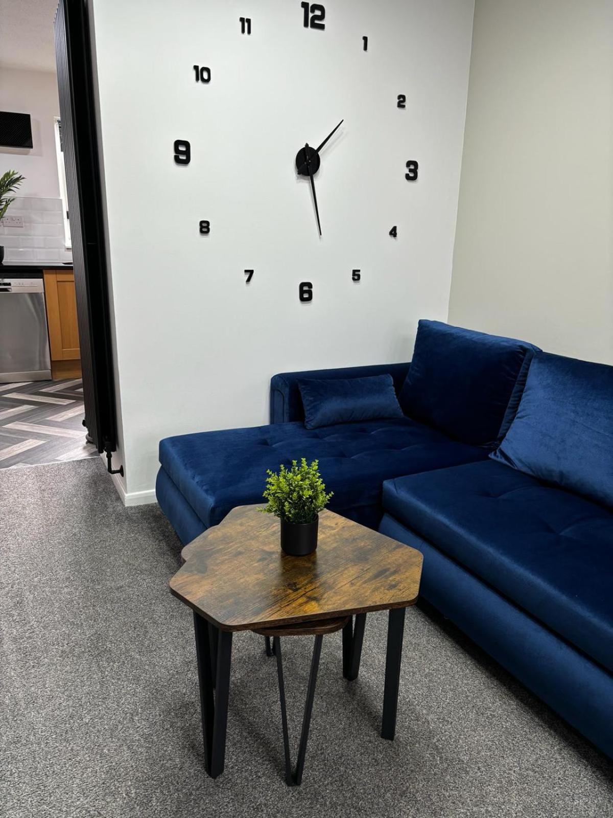 Holiday home Stylish In With Free Parking *