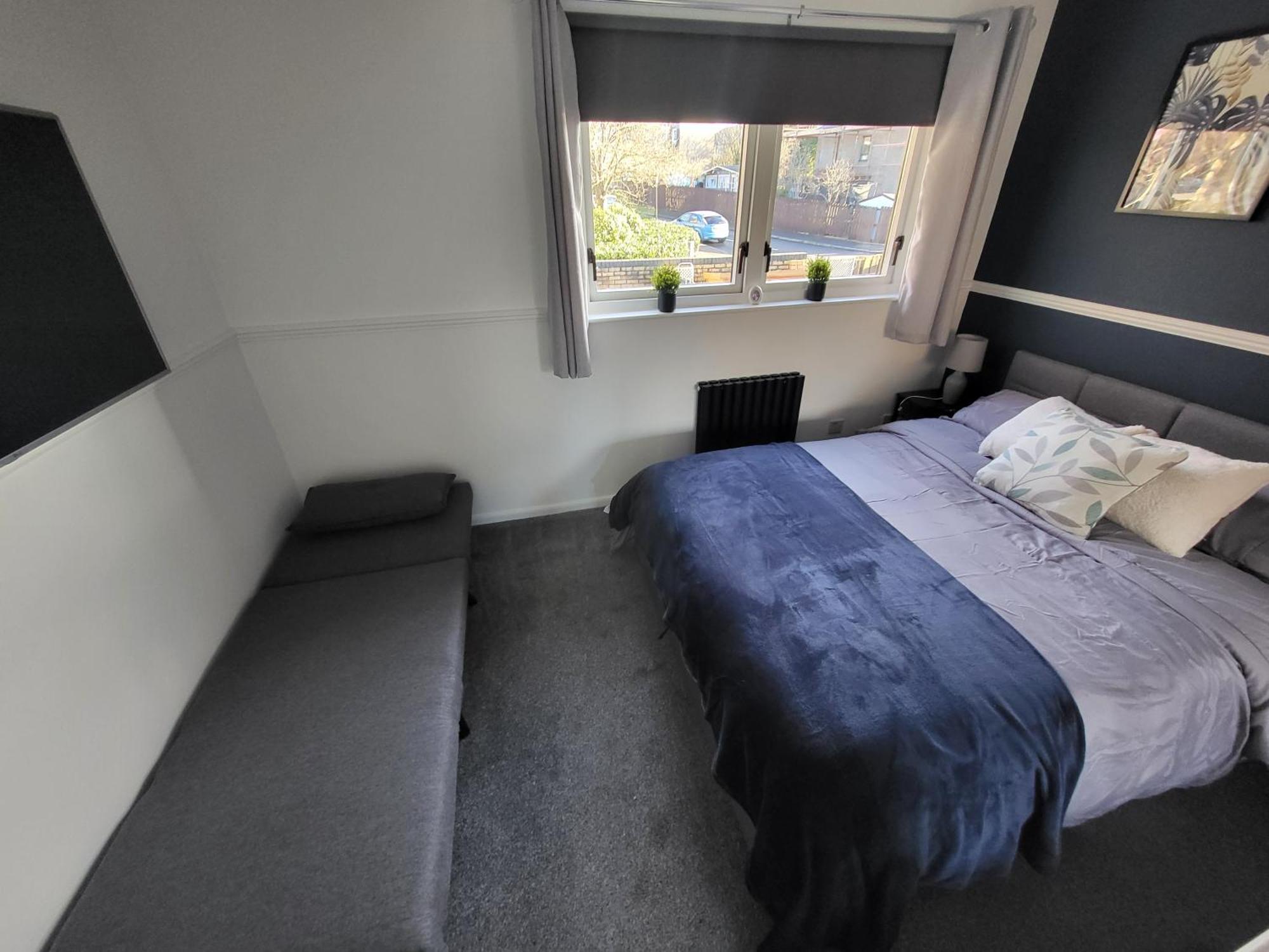 Stylish In With Free Parking * Linlithgow